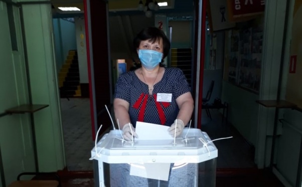 Члены районного Общественнного совета проголосовали по поправкам в Конституцию РФ Члены районного Общественнного совета проголосовали по поправкам в Конституцию РФ