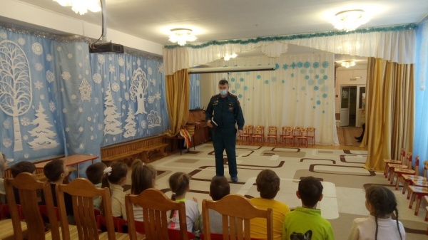 Очень важно прививать культуру в области пожарной безопасности с детского сада! Очень важно прививать культуру в области пожарной безопасности с детского сада!